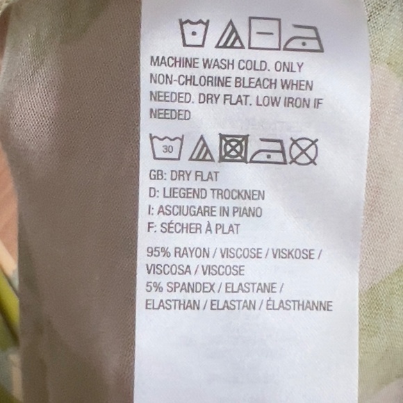 LOGO Lori Goldstein rayon tunic size XL green leaf print asymmetrical lagenlook - Picture 5 of 5